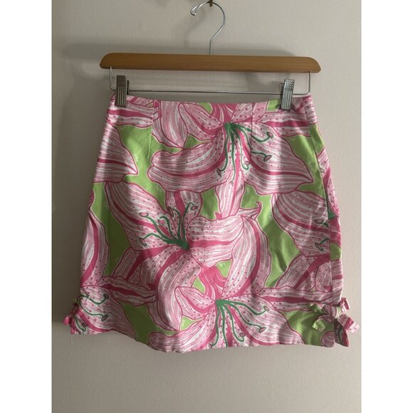Lilly Pulitzer Fun Summer Skirt green pink flowers Womens 2 bow sides - Picture 1 of 12